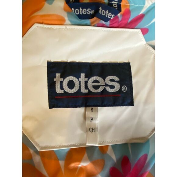 Totes Hooded Rain Jacket with Floral Lining - Picture 3 of 7